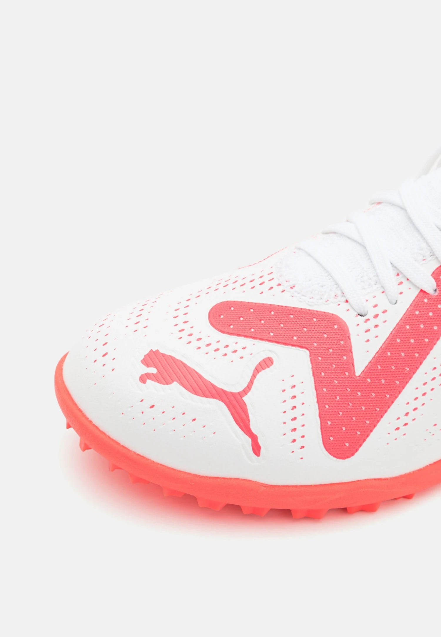 Puma Future Play Tt - Astro Turf Trainers - White/Fire Orchid 8 Puma Future Play Tt - Astro Turf Trainers - White/Fire Orchid - Image 6