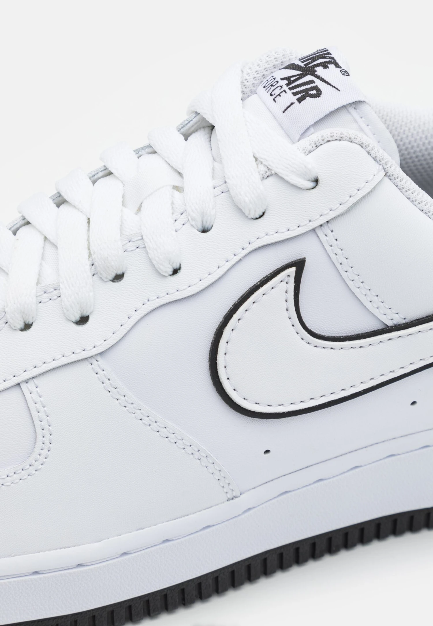 Nike Sportswear Air Force 1 07 - Trainers - White/Black 8 Nike Sportswear Air Force 1 07 - Trainers - White/Black - Image 6