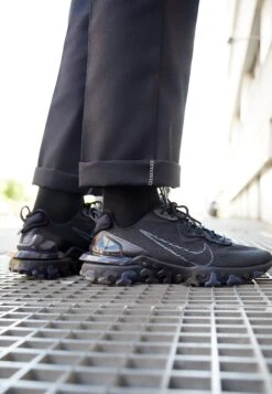 Nike Sportswear React Vision - Trainers - Black/Anthracite -Exquisite Shoes 4638dc61524848a4a58efe097e4601a0