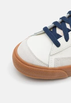 Nike Sportswear Blazer Mid 77 Prm Vrsty - High-Top Trainers - Sail/Midnight Navy -Exquisite Shoes 6c12cb160d5e4816aaa8b2d0c6844c34