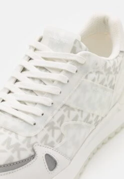 Michael Kors Miles Trainer - Trainers - Optic White 13 Michael Kors Miles Trainer - Trainers - Optic White -Exquisite Shoes 71ca3c5fdacf40a7975f6626f11ef01b