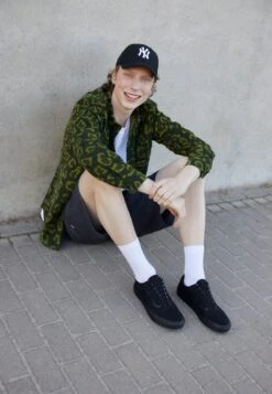 Vans Ua Old Skool Unisex - Trainers - Black 14 Vans Ua Old Skool Unisex - Trainers - Black -Exquisite Shoes 73575b8fb5984f1a9e6b9d0ce5802013