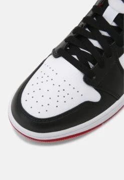 Air Jordan 1 Mid - High-Top Trainers - White/Gym Red/Black -Exquisite Shoes 815d9fc5fbb0405a83b46406ab05d240