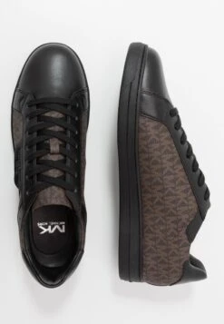 Exquisite Shoes -Exquisite Shoes b2c70e69ee4b467f8b3ff3afba4ce62f