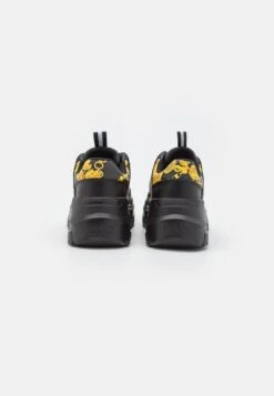 Fondo Speedtrack Shoes - Trainers - Black/Gold -Exquisite Shoes b72759bbdacf4d9ea57d38b47ff8af15