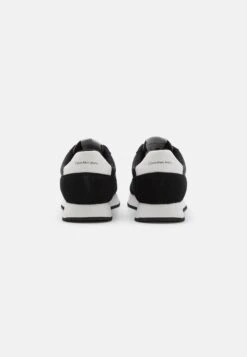 Calvin Klein Jeans Retro Runner - Trainers - Black/Bright White -Exquisite Shoes bd424e357eb942dca04acef45eb17d32
